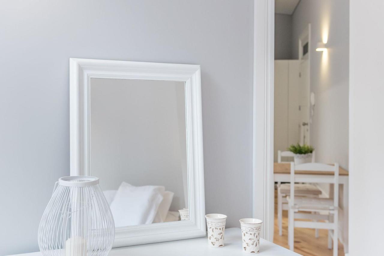 Lovelystay - Porto Windows With Ac By Central Station Buitenkant foto